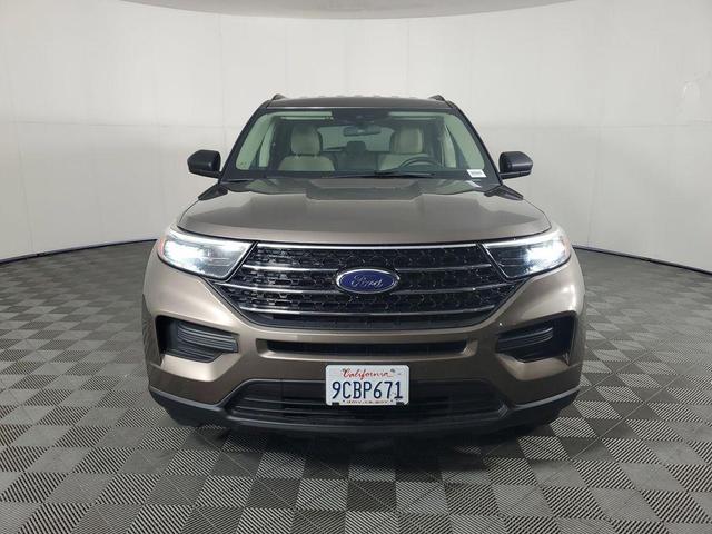 Photo of 2021 Stone Gray Ford Explorer