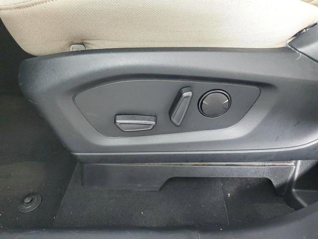 Photo of 2021 Stone Gray Ford Explorer