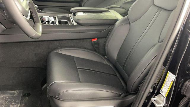 Photo of 2025 Diamond Black Crystal Pearlcoat Jeep Wagoneer