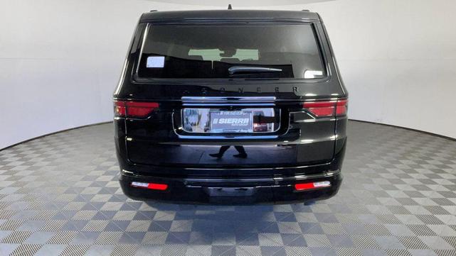 Photo of 2025 Diamond Black Crystal Pearlcoat Jeep Wagoneer