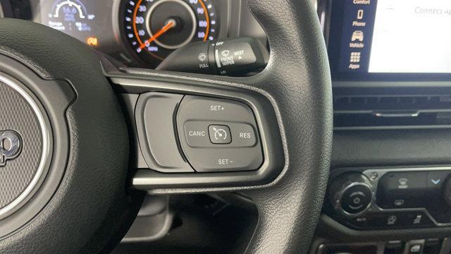 Photo of 2025 Bright White Clearcoat Jeep Gladiator