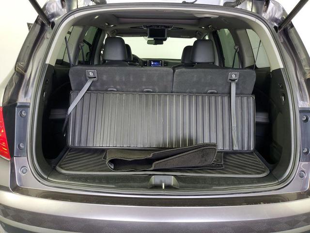 Photo of 2017 Modern Steel Metallic Honda Pilot