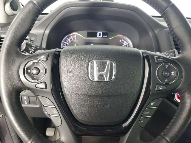 Photo of 2017 Modern Steel Metallic Honda Pilot