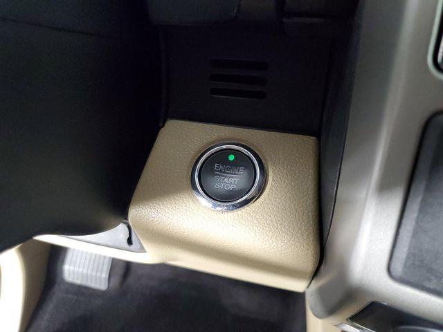 Photo of 2017 Oxford White Ford F-150