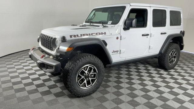 Photo of 2025 Bright White Clearcoat Jeep Wrangler