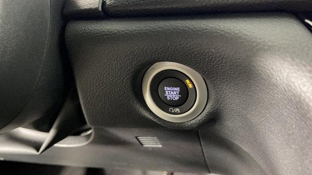 Photo of 2025 Bright White Clearcoat Chrysler Pacifica