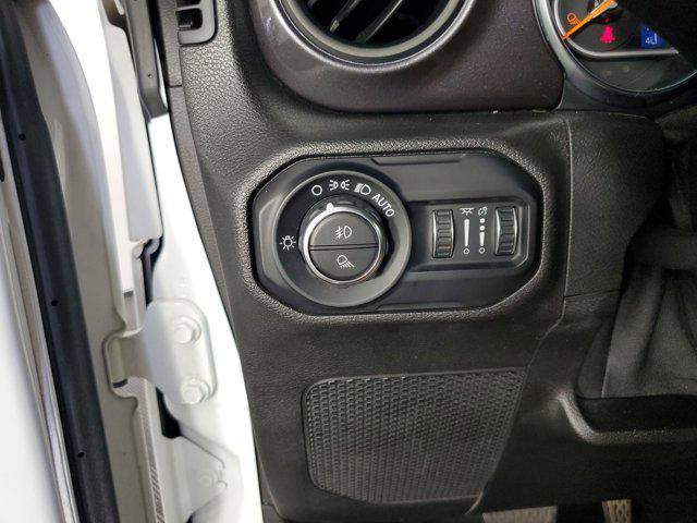 Photo of 2021 Bright White Clearcoat Jeep Gladiator