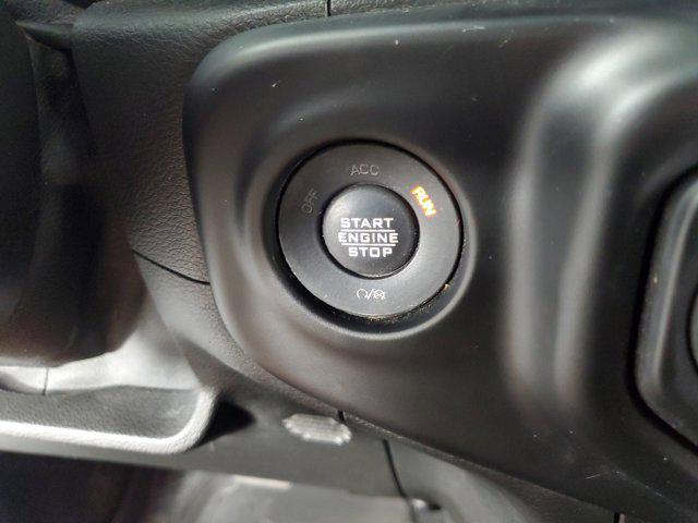 Photo of 2021 Bright White Clearcoat Jeep Gladiator