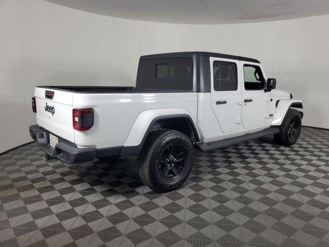 Photo of 2021 Bright White Clearcoat Jeep Gladiator