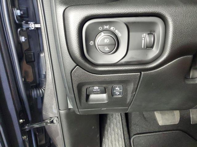 Photo of 2026 Granite Crystal Metallic Clearcoat RAM 1500