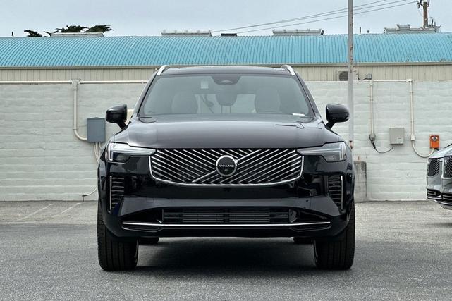 Photo of 2025 Onyx Black Volvo XC90 Plug-In Hybrid