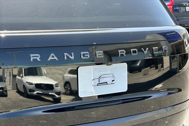 Photo of 2025 Black Land Rover Range Rover
