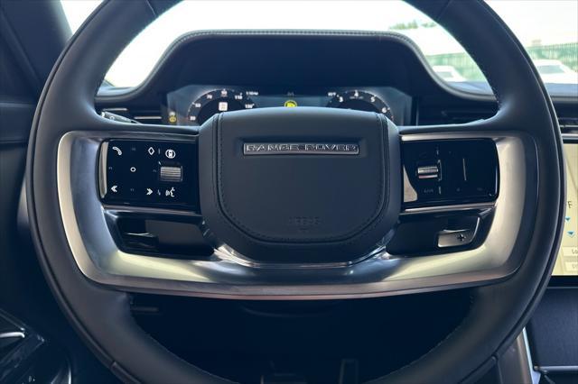 Photo of 2025 Black Land Rover Range Rover