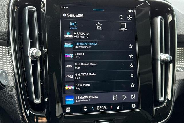Photo of 2022 Denim Blue Metallic Volvo XC40 Recharge Pure Electric