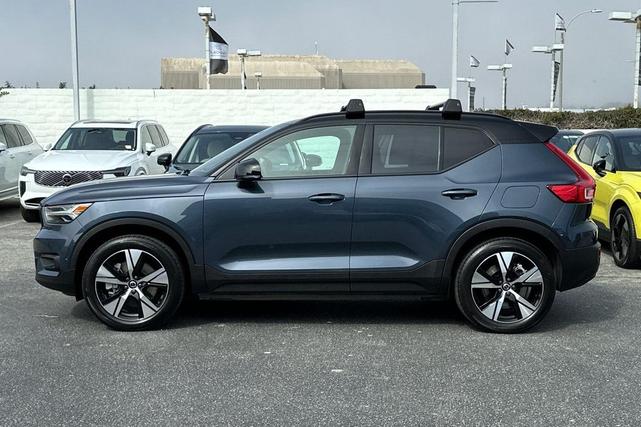 Photo of 2022 Denim Blue Metallic Volvo XC40 Recharge Pure Electric