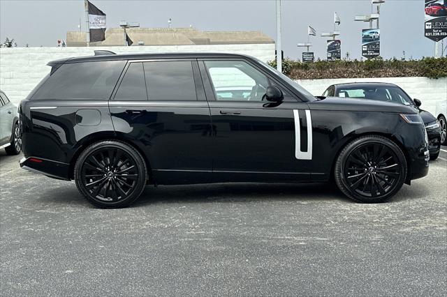 Photo of 2023 Santorini Black Metallic Land Rover Range Rover