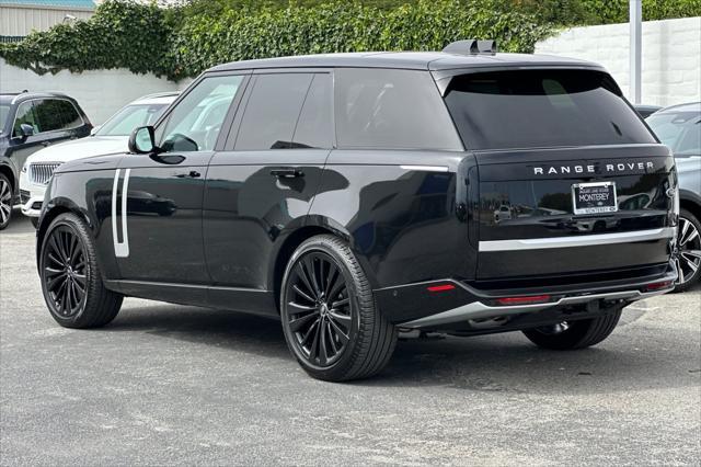 Photo of 2023 Santorini Black Metallic Land Rover Range Rover