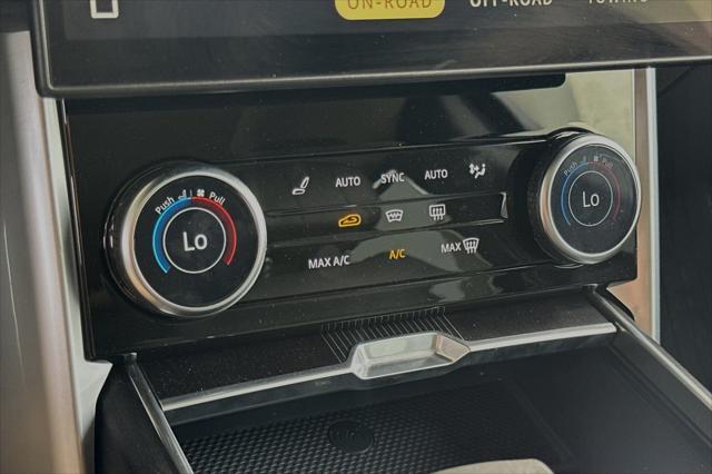 Photo of 2023 Santorini Black Metallic Land Rover Range Rover