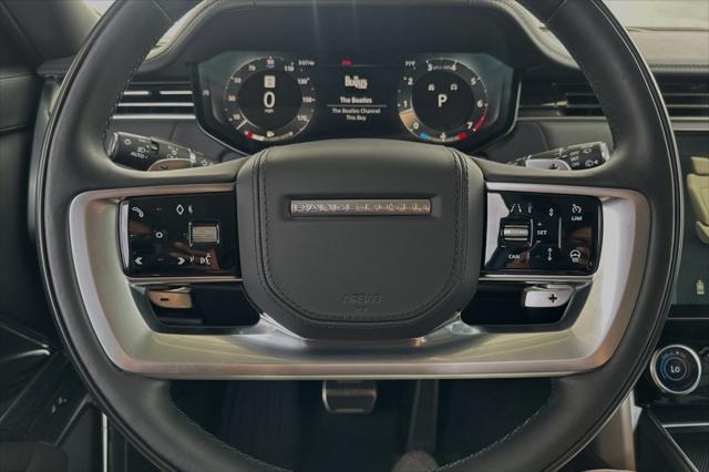 Photo of 2023 Santorini Black Metallic Land Rover Range Rover