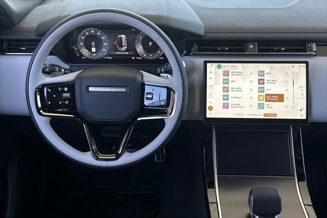 Photo of 2026 Gold Land Rover Range Rover Velar