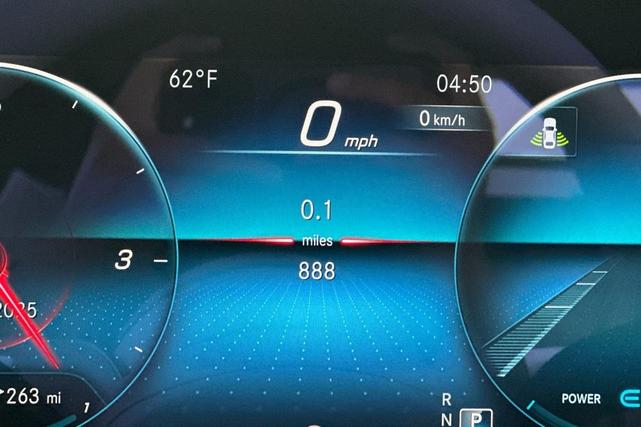 Photo of 2023 Starling Blue Metallic Mercedes-Benz E-Class
