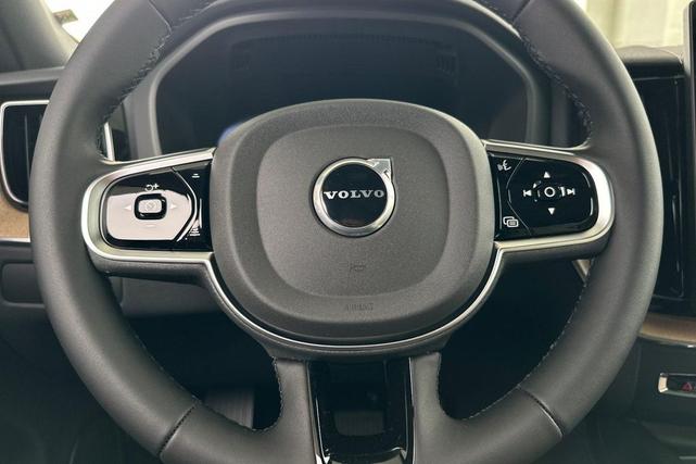 Photo of 2026 Mulberry Volvo XC60