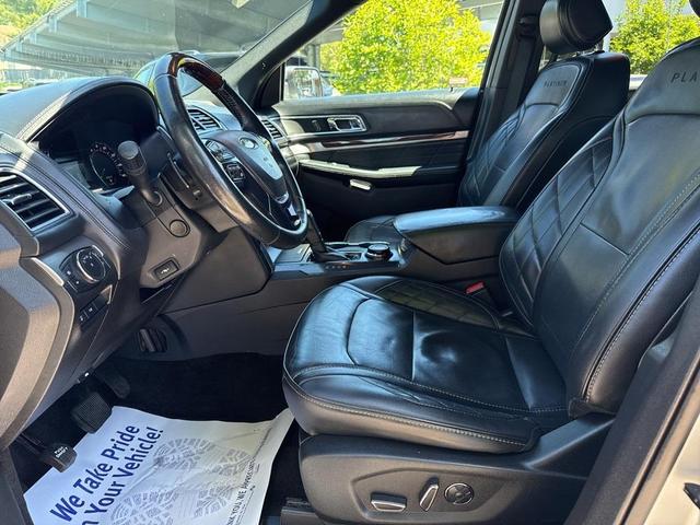 Photo of 2017 Ingot Silver Metallic Ford Explorer