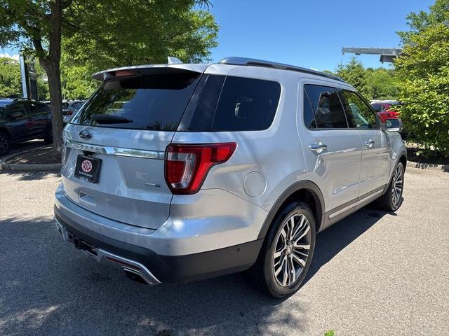 Photo of 2017 Ingot Silver Metallic Ford Explorer