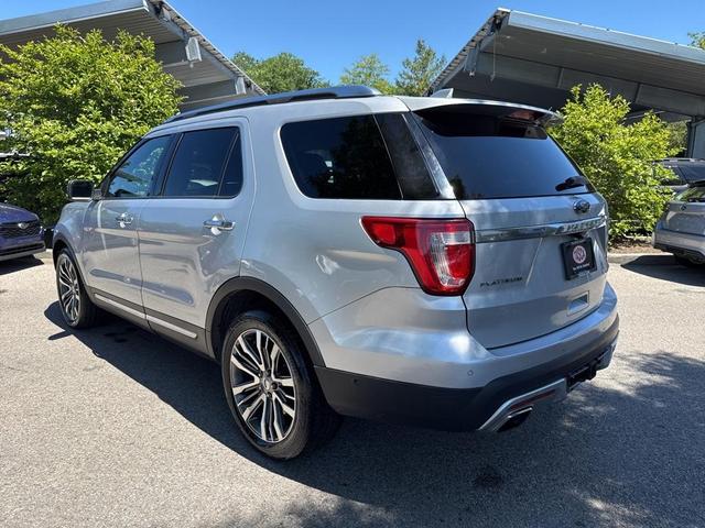 Photo of 2017 Ingot Silver Metallic Ford Explorer