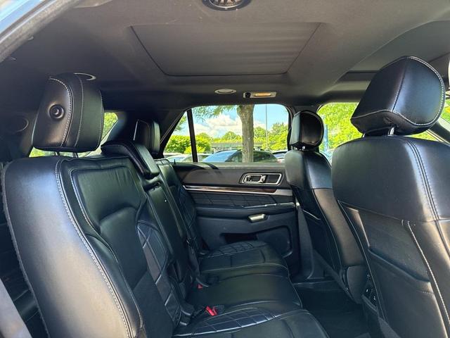 Photo of 2017 Ingot Silver Metallic Ford Explorer
