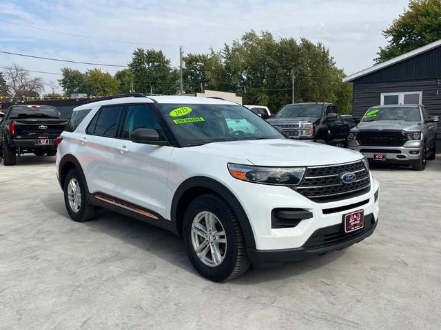 Photo of 2022 White Ford Explorer