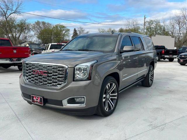 Photo of 2019 Gray GMC Yukon XL