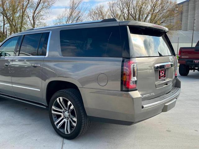 Photo of 2019 Gray GMC Yukon XL