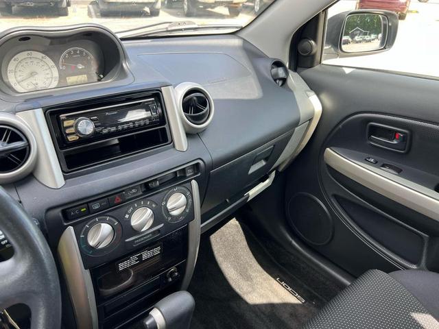 Photo of 2005 Silver Streak Mica Scion xA