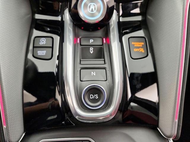 Photo of 2022 White Acura TLX