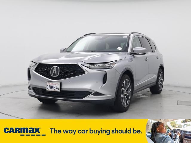 Photo of 2022 Silver Acura MDX