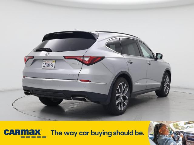 Photo of 2022 Silver Acura MDX