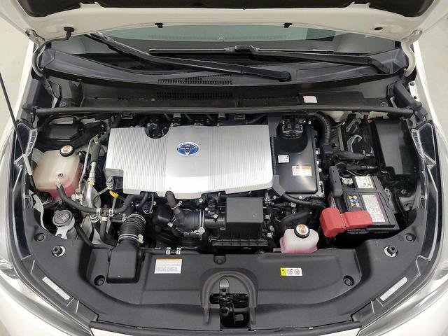Photo of 2020 White Toyota Prius