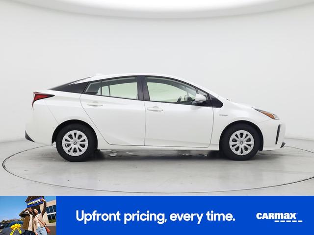 Photo of 2020 White Toyota Prius