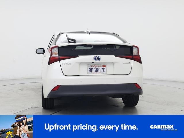 Photo of 2020 White Toyota Prius