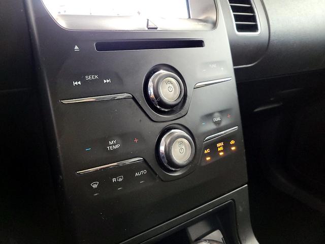 Photo of 2016 White Ford Flex