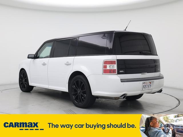 Photo of 2016 White Ford Flex