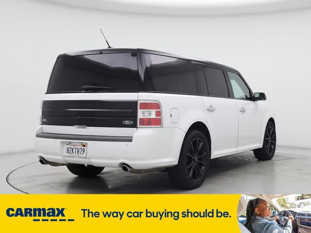 Photo of 2016 White Ford Flex