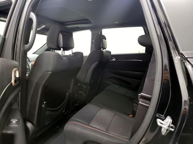 Photo of 2017 Black Jeep Grand Cherokee