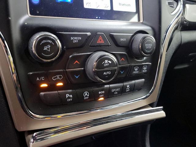 Photo of 2017 Black Jeep Grand Cherokee