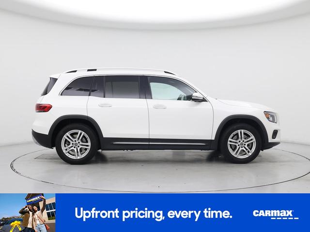 Photo of 2022 White Mercedes-Benz GLB 250