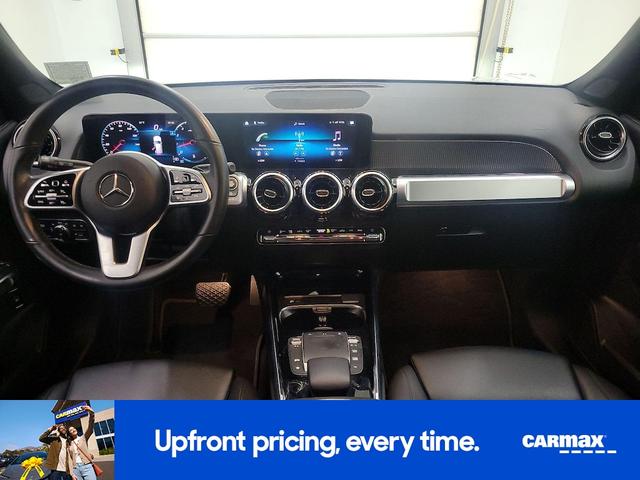 Photo of 2022 White Mercedes-Benz GLB 250