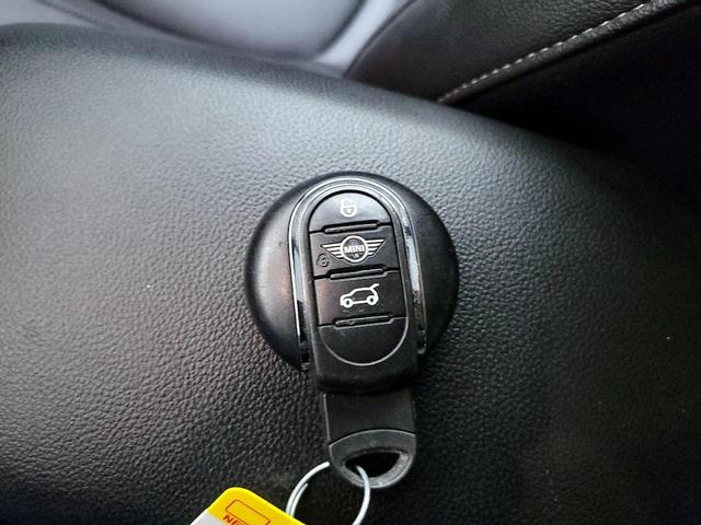 Photo of 2020 Black MINI Countryman