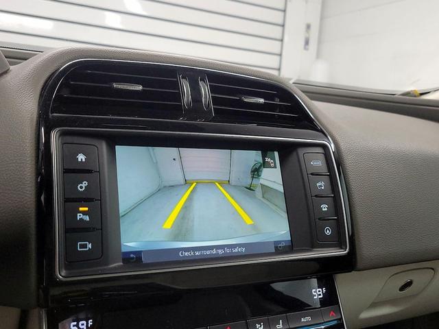 Photo of 2018 Silver Jaguar XE