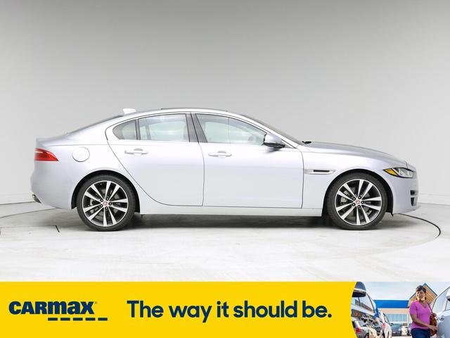Photo of 2018 Silver Jaguar XE
